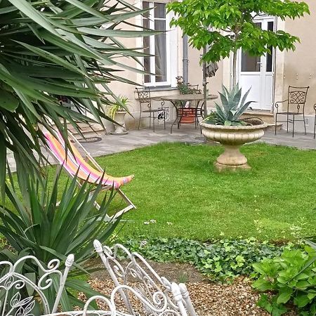 Agreables Chambres D'Hotes Pres Du Centre Ville Avec Jardin 勒芒 外观 照片